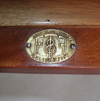 Porte Revues - Tabouret Anglais en Acajou Blond - 1900 / 1920