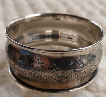 Portatovagliolo in argento sterling pugno collare monogramma orafo Vautrain