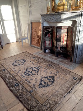 Beautiful Oriental Antique Carpet with Light Tones