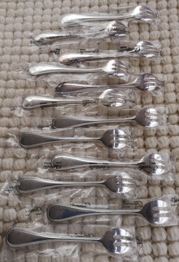 & 2 Christofle oyster forks, "Perles" model, silver plated