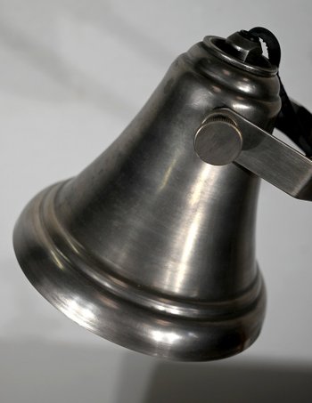 Lampada a braccio articolato in metallo e legno - 1920