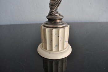 Bouchon De Radiateur 1900 Mascotte Au Grotesque            