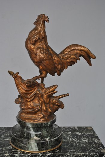 Le Coq Français Edouard Drouot Bronze Patina Gilt Green Base in marmo