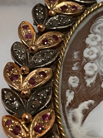 SPILLA A CAMMEO IN ORO E ARGENTO
