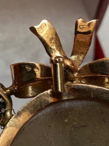 SPILLA A CAMMEO IN ORO E ARGENTO