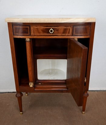 Petit Meuble en Acajou, style Louis XVI – 1930