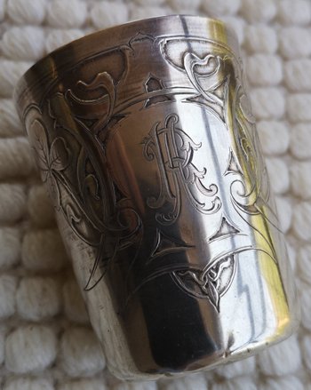 Timpani floral decoration, sterling silver fleur-de-lis, punch neck brace Monogram "RA"