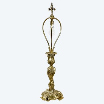 Art Nouveau lamp in gilded bronze - Late 19th century