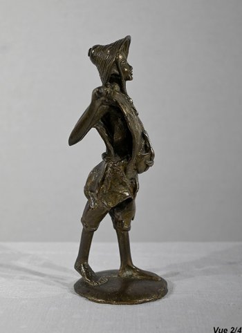 Bronzo "Il contadino indocinese", Asia - Inizio XX secolo