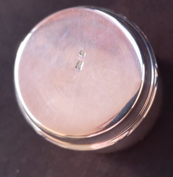 Elegant silver-plated cup with "Ribbons" decor. BEL Toulouse goldsmith's shop