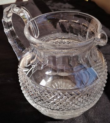 Lovely crystal pitcher "Trianon" model in Saint-Louis crystal