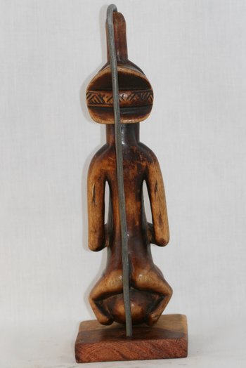 Ancienne pipe à eau, LUBA, RDC