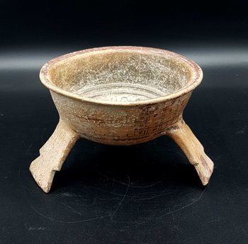 Vaso tripode Guanacaste Nicoya, Costa Rica 800-1200 d.C. J.c. 02