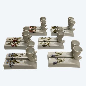 PORCELAIN KNIFE HOLDERS