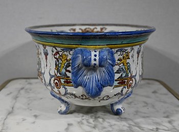 Planter in Gien earthenware, Renaissance style - Early XXth century