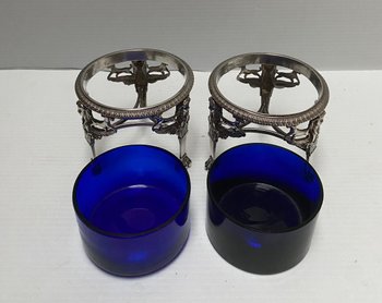 SALT AND PEPPER SHAKER IN SOLID SILVER