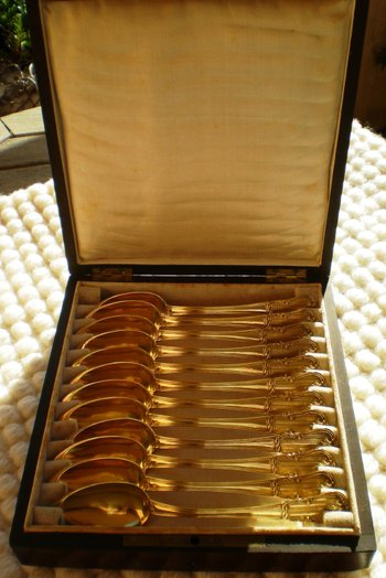 12 coffee / dessert spoons in vermeil monogram neck brace Goldsmith Philippe Berthier (Ref A 0040)