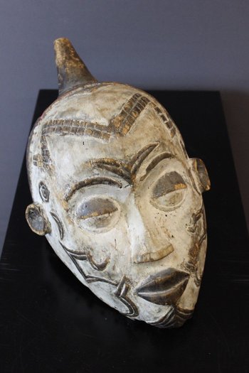 African mask from Gabon