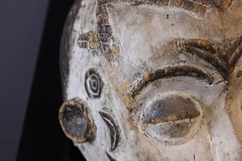 African mask from Gabon