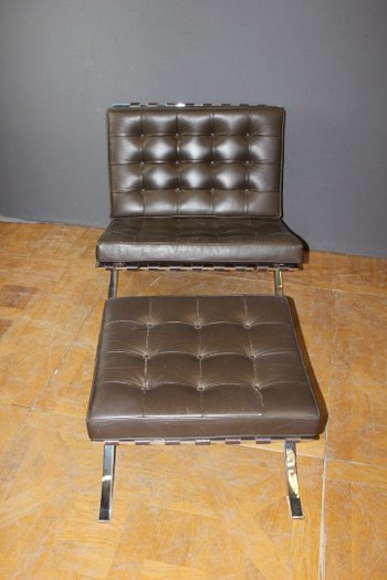 Poltrona e ottomana Barcelona di Mies Van Der Rohe 1970 circa
