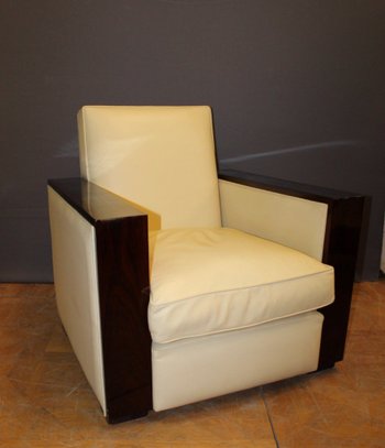 Paire De Fauteuils De Style Art Déco En Palissandre Et Cuir
