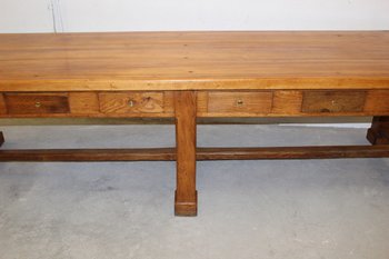 Grande Table De Communauté En Noyer Et Chêne XIX