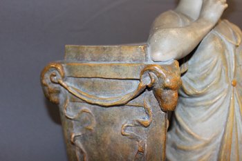 Terracotta policroma raffigurante una donna 1900 ca.