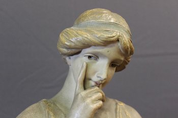 Terracotta policroma raffigurante una donna 1900 ca.