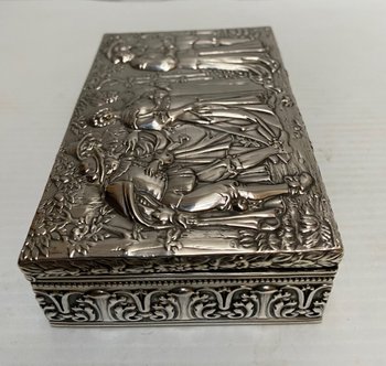 SOLID SILVER BOX XIXTH CENTURY