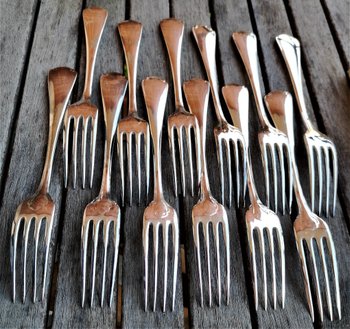 12 pezzi di posate in argento, modello Giappone, argenteria Christofle