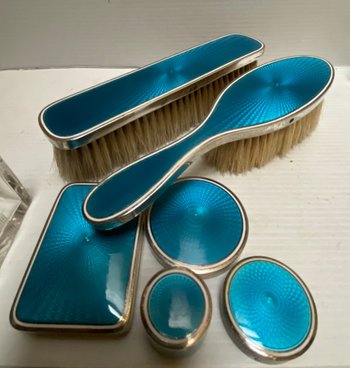 CRYSTAL AND SILVER SET
