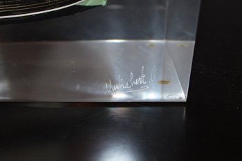 Lampe En Plexiglas Inclusion De Bateau Vers 1980