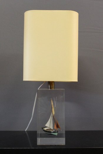 Lampe En Plexiglas Inclusion De Bateau Vers 1980