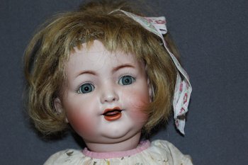 Poupée , Bébé Caractère, Tête Porcelaine Simon Et Halbig Numéro 126