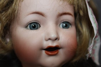 Poupée , Bébé Caractère, Tête Porcelaine Simon Et Halbig Numéro 126