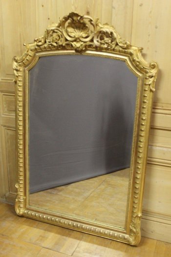 Specchio in legno e stucco dorato in stile Luigi XV XIX