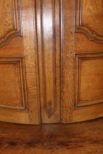 Louis XV two-part sideboard with curved front XVIII