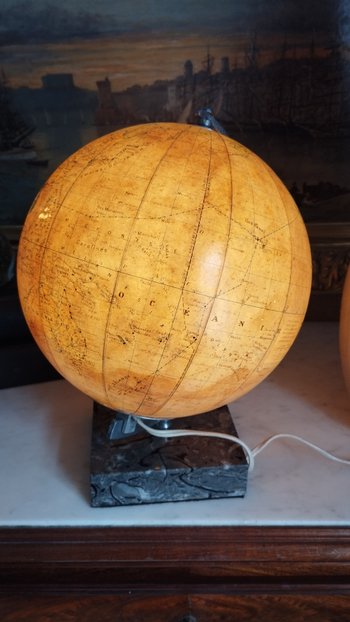 Glasglobus mit Licht circa 1950