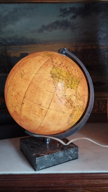 Glasglobus mit Licht circa 1950