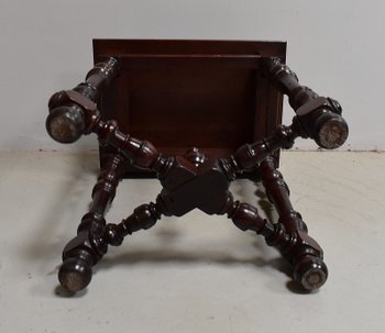 Small table in solid Walnut, Louis XIV style - 1st part of the XIXth century