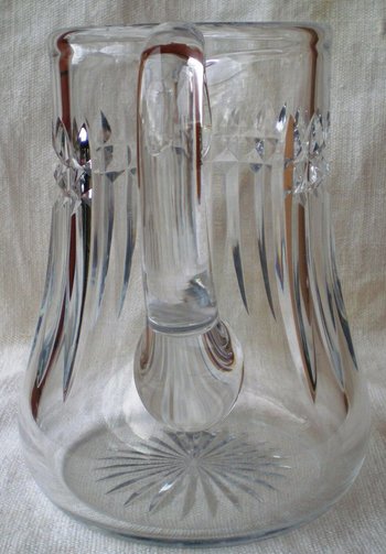 Graziosa brocca per l'acqua modello "Buckingham" in cristallo trasparente BACCARAT (ref D 0073)