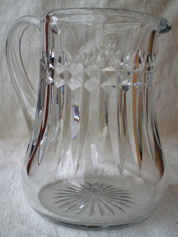 Graziosa brocca per l'acqua modello "Buckingham" in cristallo trasparente BACCARAT (ref D 0073)