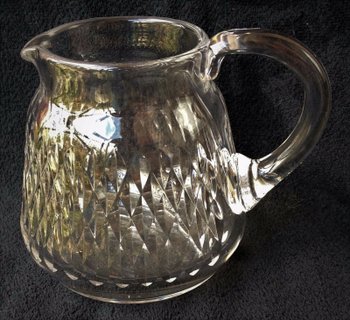 Graziosa brocca per acqua in cristallo trasparente BACCARAT (rif D 0113)