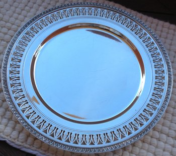Round dish in silver plated silver plated with openwork decoration diameter 36 cm (ref MA 0535)