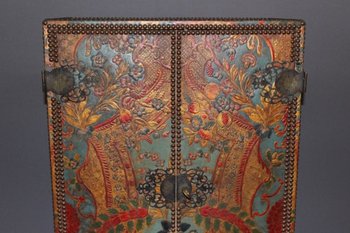Art-Deco-Schrank Aus Geprägtem Leder Und Gekälkter Eiche Im Neoklassizistischen Stil 1940