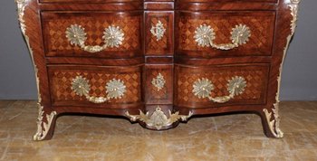 Cassettiera a balestra Luigi XIV con intarsio a cubetti