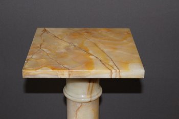 Colonne De Présentation En Onyx à Plateau Pivotant