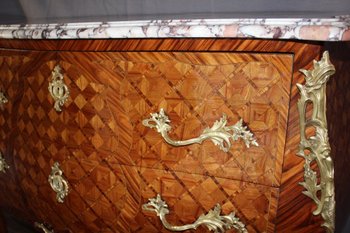 Kommode Im Stil von Louis XV In Würfel Intarsien