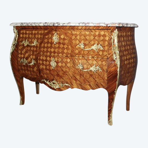 Commode De Style Louis XV En Marqueterie De Cube