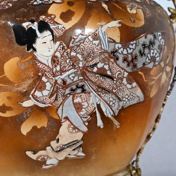 Important Porcelain Cache-pot, Japan - Late 19th century